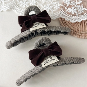 Vintage velvet bow claw clip set with gray tweed fabric and Sweet Life woven label