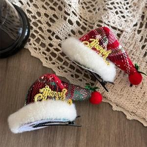 Zweiteiliges Set Weihnachts-Haarspangen mit rotem Karomuster und Merry Christmas Anhänger