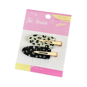 Minimalistisches Haarklammern-Set mit Leopardenmuster, Harz-Finish und goldenem Clip