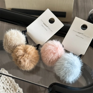 Elastici per Capelli con Pompon in Peluche Carini Porta Coda di Cavallo ad Alta Elasticità Scrunchies Palla in Pelliccia Sintetica per Donna