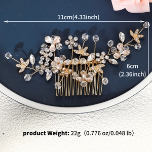 Détail du peigne à cheveux mariée cristal montrant les dimensions 11cm x 6cm et 22g