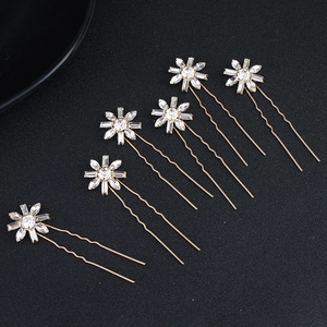 Elegant 6-piece gold flower crystal U-shaped bridal hair pins set for weddings
