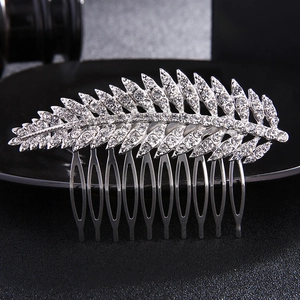 Elegant silver alloy hair comb with sparkling rhinestones in leaf shape for wedding hair