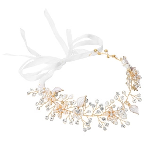Detail eines Braut-Stirnbands mit Golddraht, Perlen, Kristallen und weißem Satinband