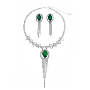 Set di gioielli da sposa in argento con gemme ovali verde smeraldo e nappe di strass
