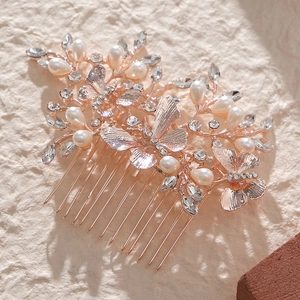Peigne à cheveux de mariée en or rose avec nœud perlé et strass pour mariages