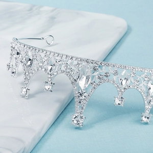 Baroque silver bridal crown with sparkling rhinestones for wedding hair accessories