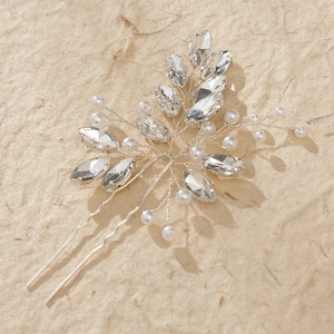 Forcina per sposa con design a foglie argentate, strass scintillanti e perle bianche