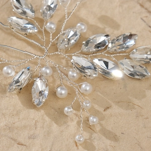 Forcina da sposa elegante con perle fatte a mano e cristalli marquise scintillanti