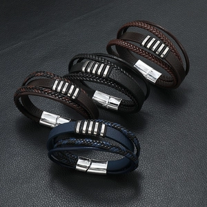 Bracelet Multicouche en Cuir Tressé Vintage pour Hommes avec Fermoir Magnétique en Alliage Fait Main Style Punk Bijoux