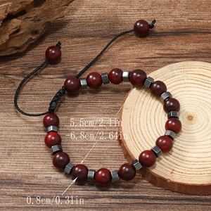Bracelet minimaliste en perles de bois avec entretoises en métal et cordon réglable