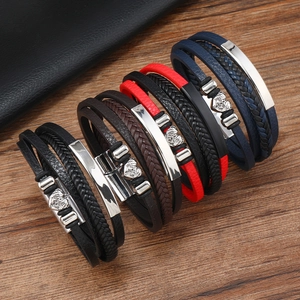 Men Handmade Multi-layer Braided PU Leather Bracelet With Heart Alloy Charm Hip Hop Jewelry With Magnetic Clasp Gift