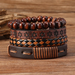 Handgefertigtes Lederarmband-Set im Retro-Stil mit Davidstern und Holzperlen-Kombination