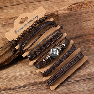Retro 6-piece multi-layer men's leather bracelet set with wooden beads and metal disk