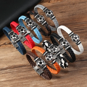 Geflochtenes Lederarmband Fußball mit Edelstahl-Magnetverschluss in verschiedenen Farben