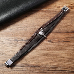 Bracelet multicouche en cuir tressé pour homme avec crâne de taureau et fermoir magnétique