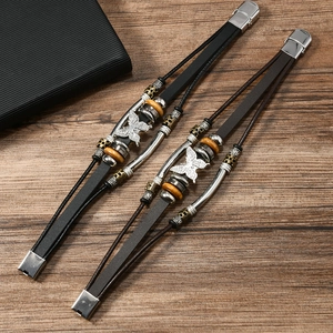 Retro-Armband-Set aus Leder mit Schmetterlingsanhänger und Perlen für Paare