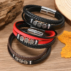 Set di tre bracciali in pelle multistrato con ciondoli Albero della Vita e chiusura magnetica