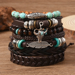Ensemble de Bracelets Multicouches Vintage Alliage de Zinc Tête de Taureau Plume Cuir PU Perles de Bois Tissé à la Main Bijoux Tribaux
