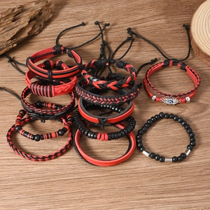 Ensemble de bracelets multicouches bohèmes pour hommes avec charms lion et étoile