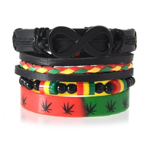 Détails d'un bracelet Rasta multicouche avec symbole infini et motifs de feuilles de chanvre