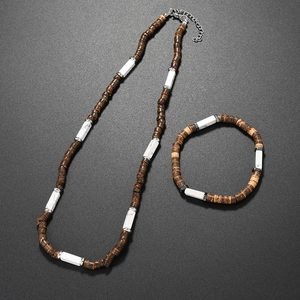 Détail de l'ensemble collier bohème en écorce de coco et perles de marbre naturel