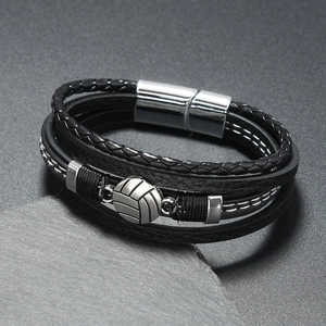 Bracelet multicouche en cuir noir pour homme avec breloque volleyball et fermoir magnétique