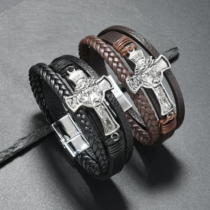 Bracelet en Cuir Multicouche Vintage pour Hommes Croix en Métal Jésus Religieux Bracelet Fermoir Magnétique Style Punk Bijoux