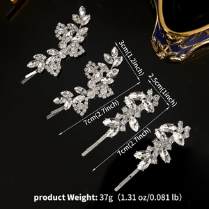 Détails des barrettes à strass en forme de feuilles avec mesures et base argentée