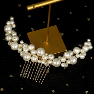 Eleganter handgefertigter Perlen-Haarkamm mit Golddraht für Hochzeiten und festliche Partys
