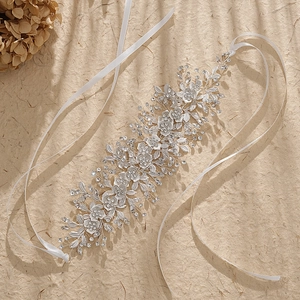Bandeau de Mariée Fait à la Main Fleur Argent Alliage Feuille Rose Strass Bandeau de Mariage Avec Ruban de Satin pour Femme Banquet Fête