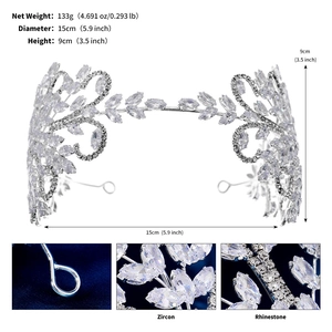 Vue détaillée du diadème de mariée argenté avec des zircons taille marquise