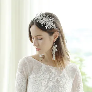 Parure bandeau et boucles d'oreilles de mariée élégante en alliage argenté et perles