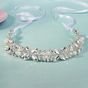 Bandeau de mariée fait main avec fil d'argent, strass brillants et perles blanches