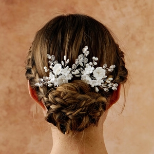 Handmade White Flower Bridal Hair Pins With Imitation Artificial Pearl Acrylic Crystal Wedding Hair Accessories For Women Brides