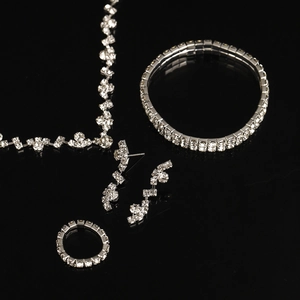 Parure de bijoux de mariée 4 pièces avec collier bracelet bague et boucles d'oreilles