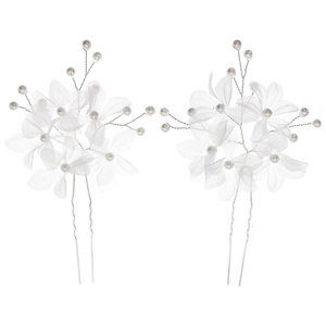 Elegant white fabric flower bridal hair pins set with pearls and silver wire