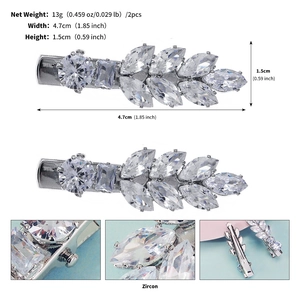 Détail des barrettes feuilles en cristal montrant les dimensions et les zircons