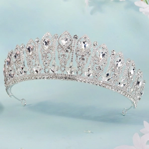 Elegante tiara da sposa con cristalli argentati per matrimoni e feste di compleanno