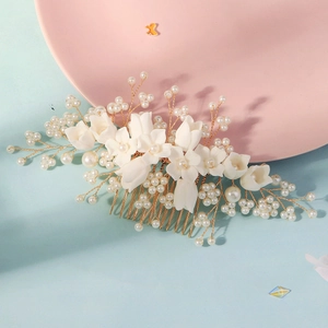 Handmade White Ceramic Flower Artificial Pearl Bridal Hair Comb Gold Wire Elegant Forest Style Wedding Hair Accessories For Women