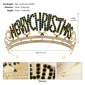 Détails de la couronne 'Merry Christmas' avec strass verts et mesures de l'alliage
