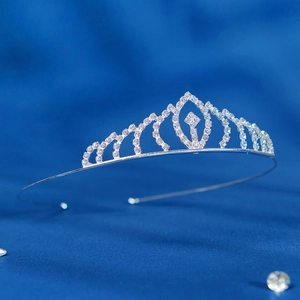 Elegant silver alloy tiara with sparkling rhinestones for wedding and princess parties
