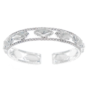 Elegante zilveren bruidsarmband met vijf ovale kristallen en pavé gezette diamanten