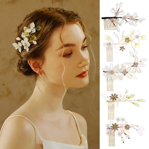 Vintage Chinese Style Floral Bridal Hair Comb Handmade Resin Flower Artificial Pearl Rhinestone Wedding Hair Accessory Gold Clip