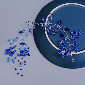 Vigne de cheveux de mariée en cristal bleu avec perles faites à la main pour mariage