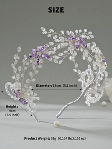 Detailansicht der lila Kristallblume auf dem gewebten Perlen-Stirnband für die Braut