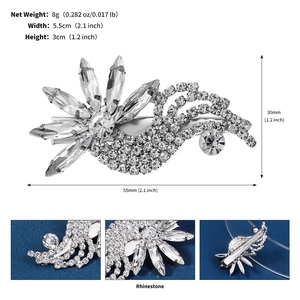 Detail showing 5.5cm rhinestone flower hair clip with silver-tone alloy and zircon inlay