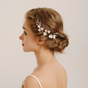 Lot de 3 Pics à Cheveux de Mariage en Céramique Blanche Fleurs Faits à la Main Épingles à Cheveux en Alliage Doré pour Femmes Banquet