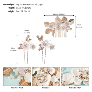 Détails du lot de peignes et épingles à cheveux de mariée avec fleurs blanches et feuilles d'or