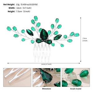 Vue détaillée du peigne à cheveux en cristal vert avec dimensions 12x7,5 cm et poids 13 g